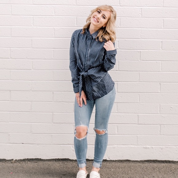 EVERLY navy and white striped blouse - Picture 1 of 5